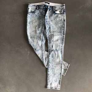Neuw Acid Wash Jeans | Slim Cut